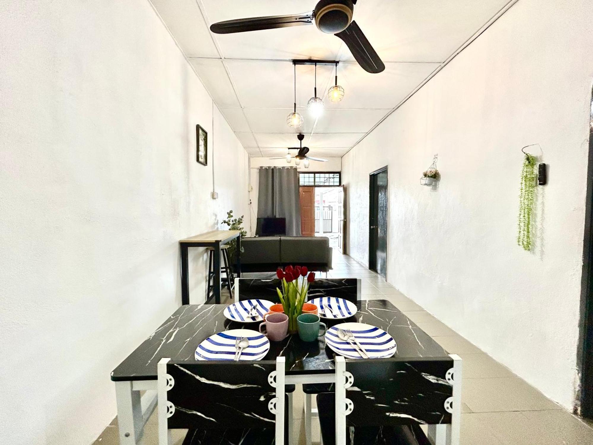 Entire 33 Cozy House • 3 Bedroom @ Alma Bukit Mertajam Eksteriør bilde
